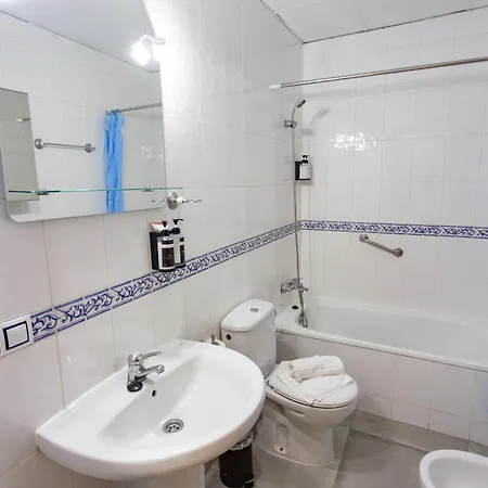 Alameda Escoberos, Dos Silenciosos Apartmán Sevilla